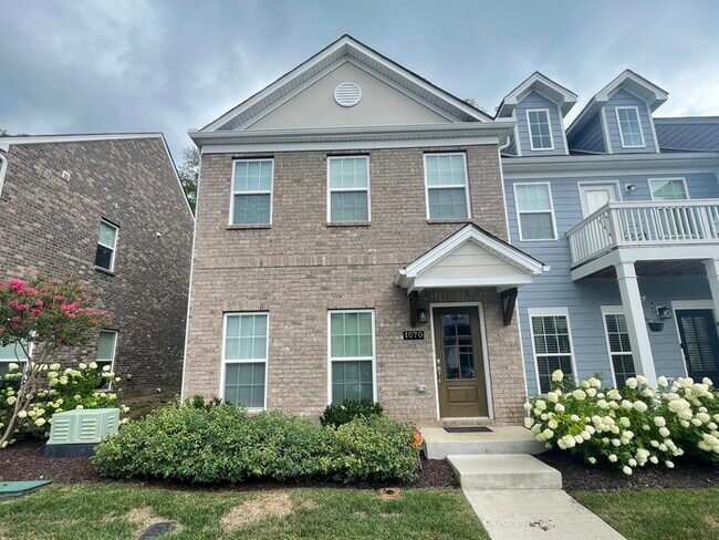 Waterford Village 2 bedroom townhome! - Waterford Village 2 bedroom townhome!