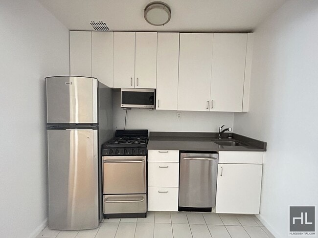 Photo - East 91st Street Unit 5D