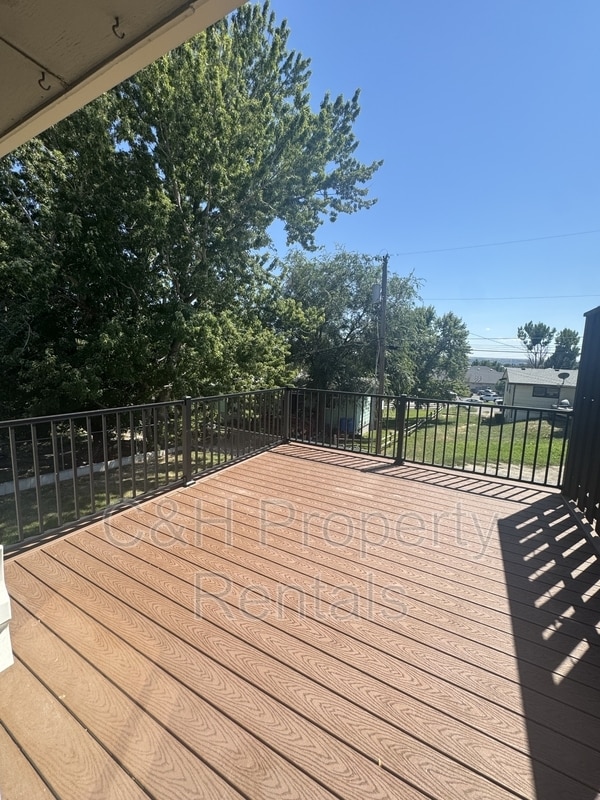 2314 Rosebud Dr