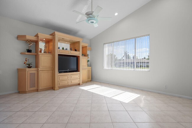 Photo - 7835 NW 78th Ave