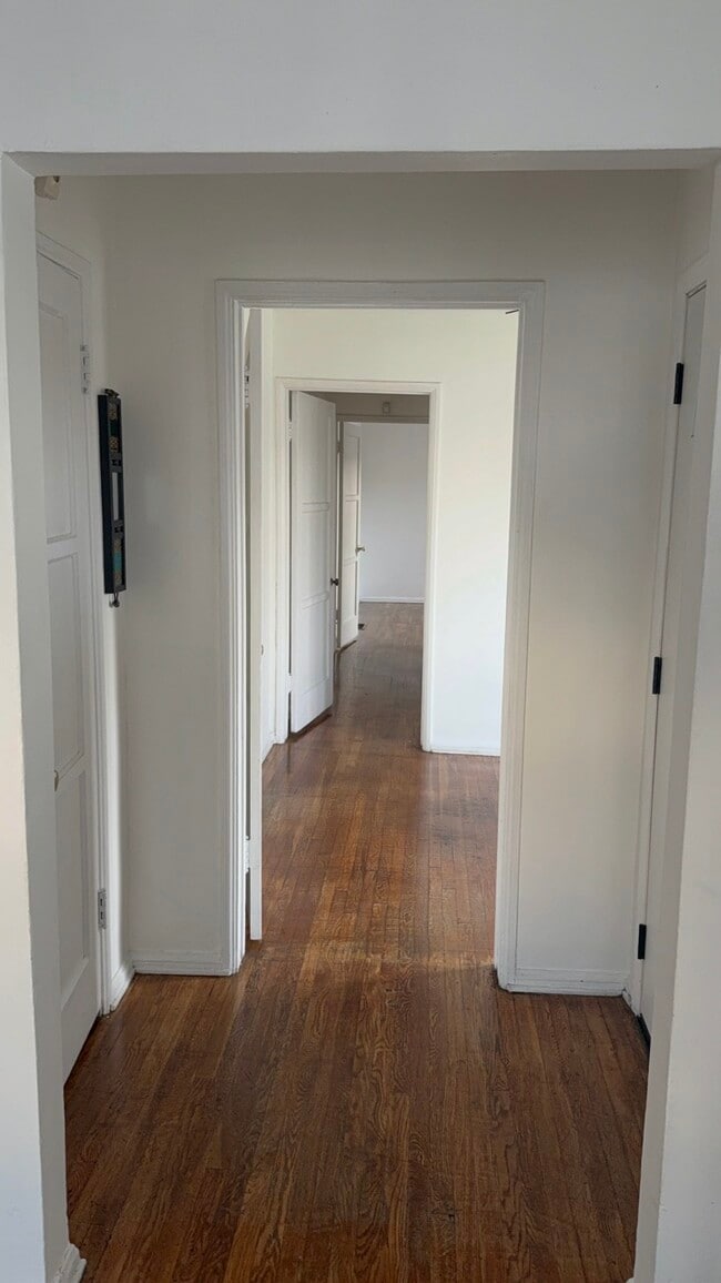 Photo - 3720 Ruthelen St