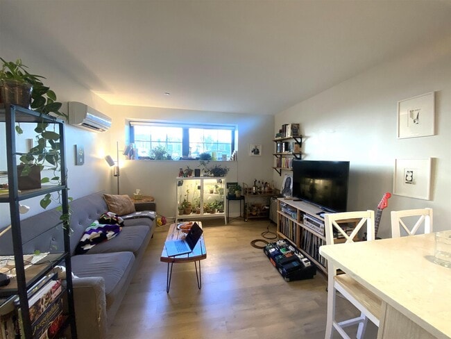 Photo - 13 Soden St Unidad 1