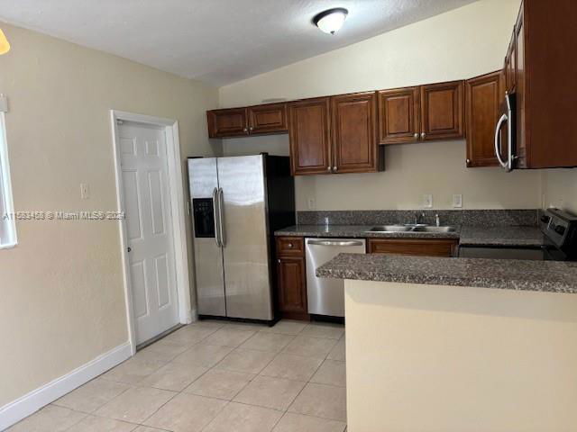 Photo - 2325 Hope St