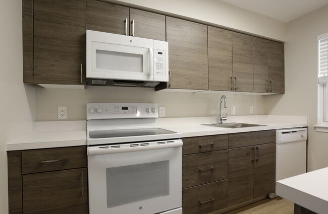 Photo - Exeter Village Apartments