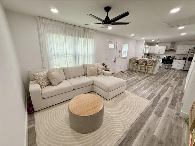 Photo - 3188 Delmar Ln NW