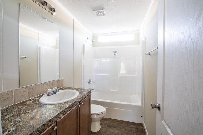 Photo - 2170 NW 47th Cir