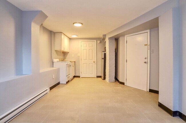 Photo - 320 Jefferson St Unidad GRR