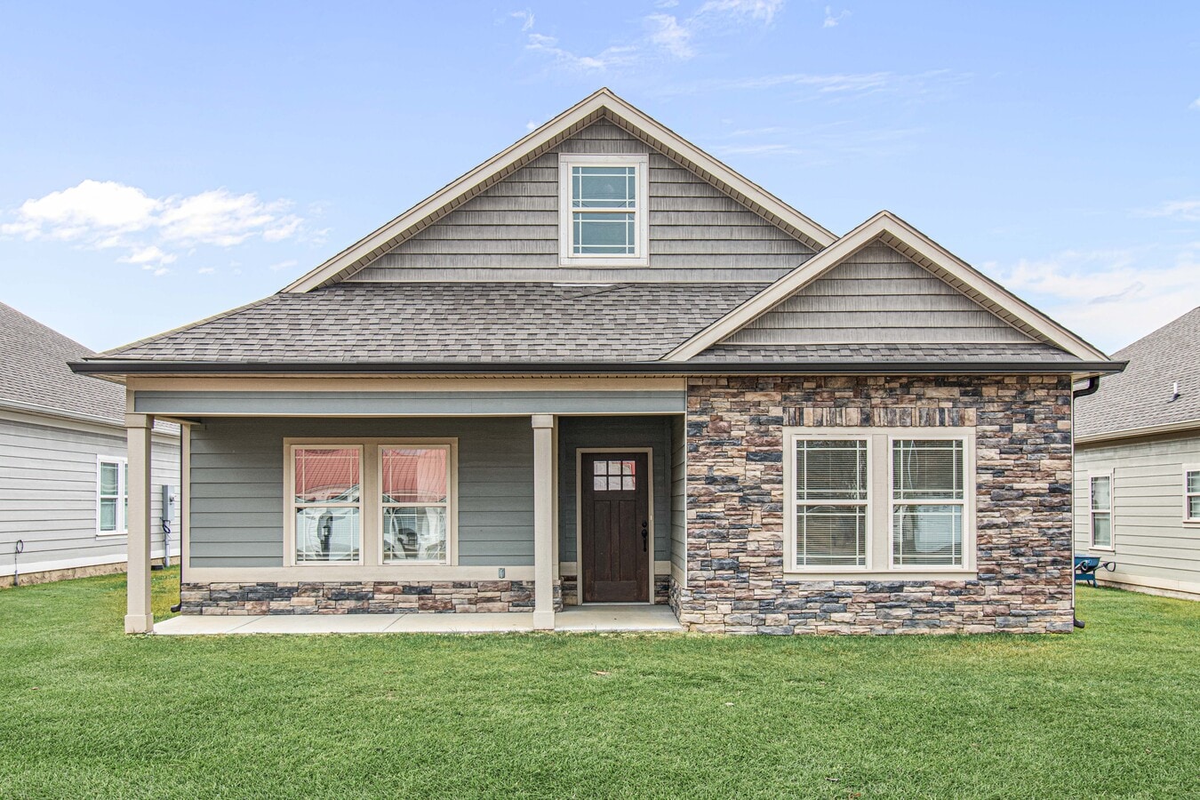 Photo - 974 Steele Rd