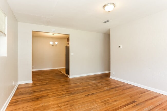 Photo - 7244 Rhode Island Dr E