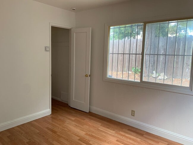 Building Photo - 6620 Brann St Unit 6620