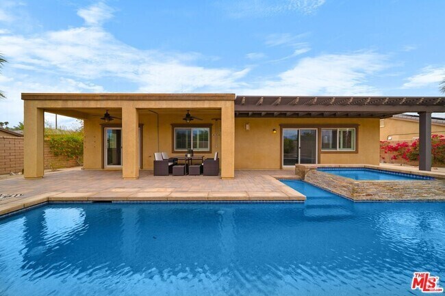 Building Photo - 73992 Van Gogh Dr Rental
