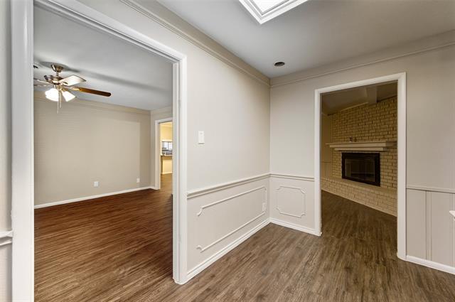 Photo - 2321 Carten St