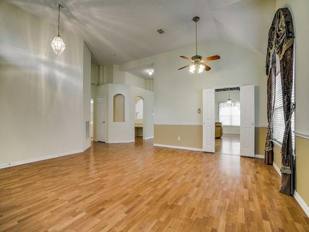 Photo - 3332 Spring Mountain Dr