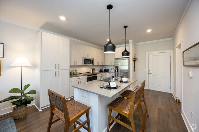 1BR, 1BA - 751SF - Kitchen