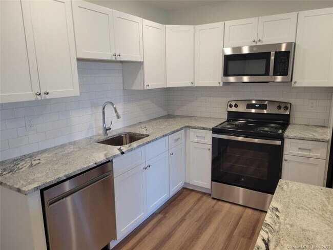 Photo - 10 Berkshire Rd