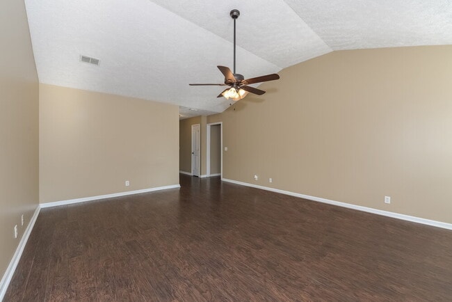 Photo - 1185 Tiree Dr
