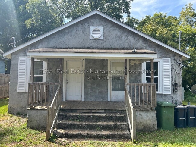 Building Photo - 838 Friedman St