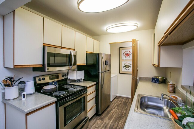 Cocina amplia - Woodcliffe Apartment Homes