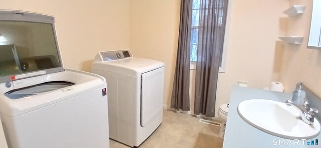 Photo - 100 Beacon St