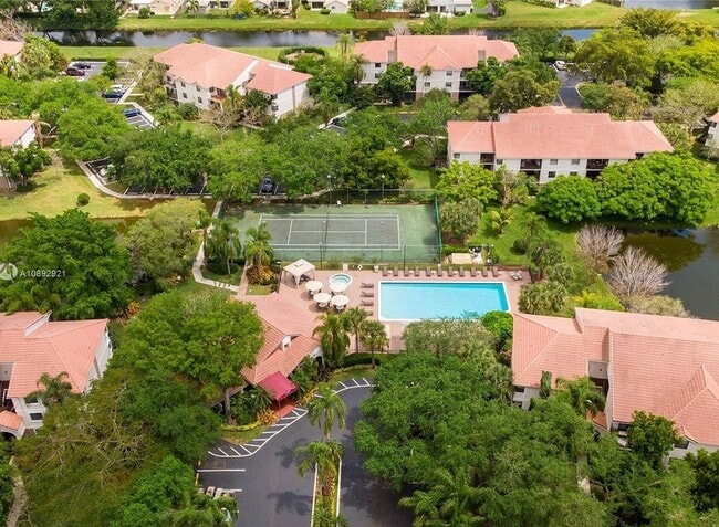 Photo - 10141 W Sunrise Blvd Unidad CARLOS