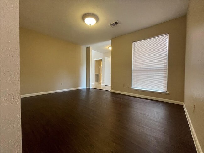 Photo - 1810 Mustang Springs Dr