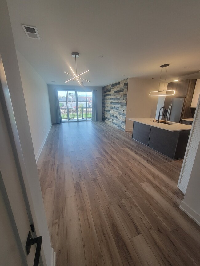 Photo - 302 W Liberty Dr Unidad 206