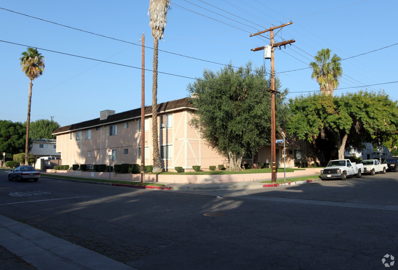 Photo - 20957 Bryant St Apartments