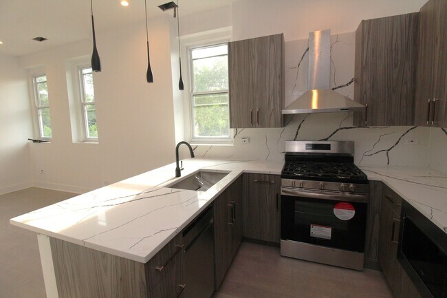 Photo - 1236 W Hubbard St Unit 3N