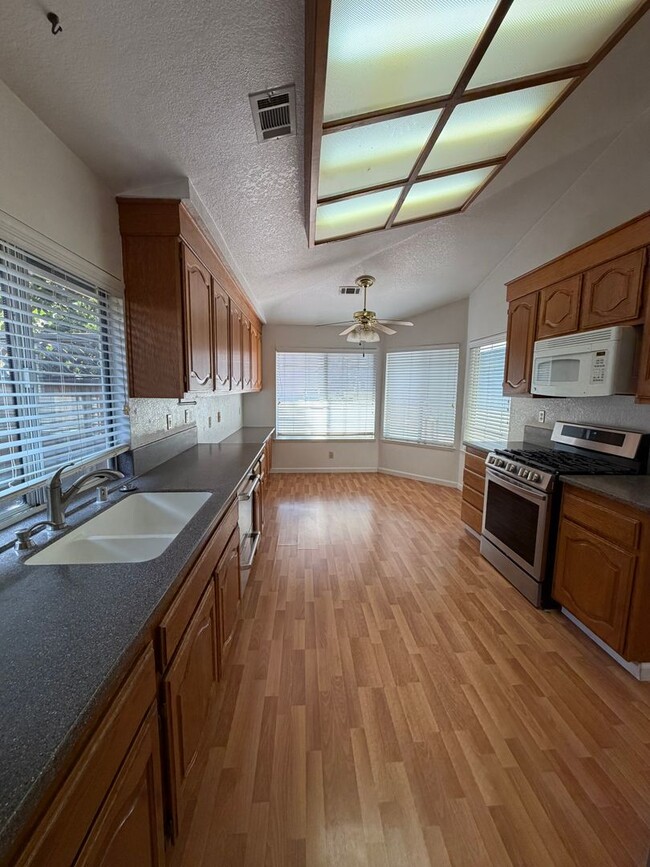 Photo - 6260 Vanden Rd