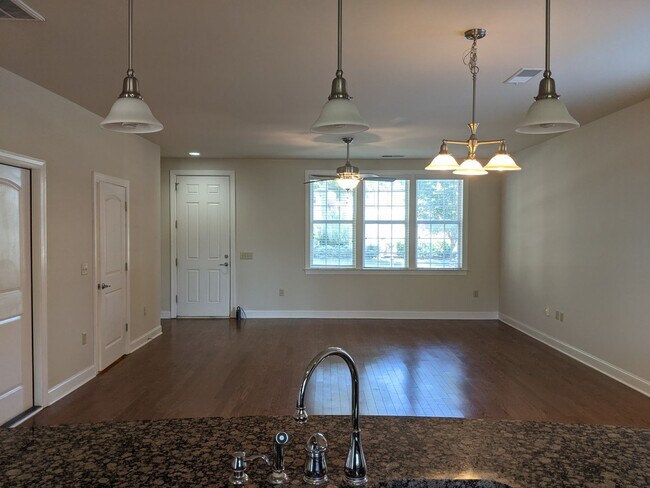 Photo - 3 Bedroom End Unit with Garage!