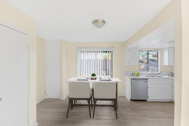 Photo - 1341 E Ave R