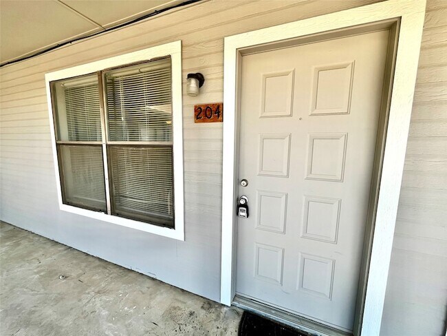2526 W Prairie St Unidad 204