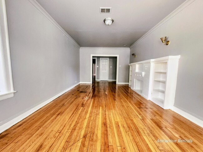 Photo - 7801 S Marshfield Ave Unidad 1