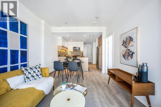 Photo - 8850 University Crescent Unit 11xx