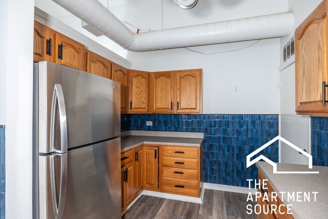 Photo - 1844 W Henderson St