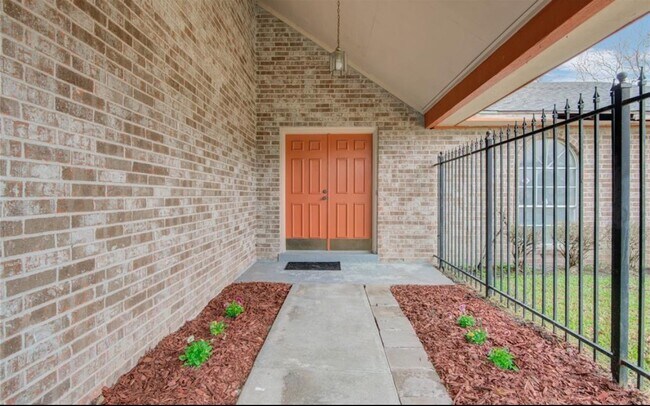 Photo - 15823 Ruppstock Dr