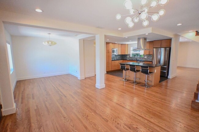 Photo - 22411 Anza Ave