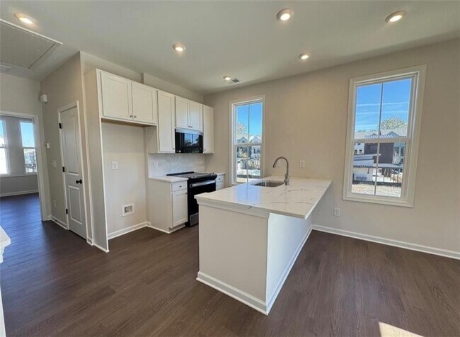 Photo - 1393 Breezy Cir