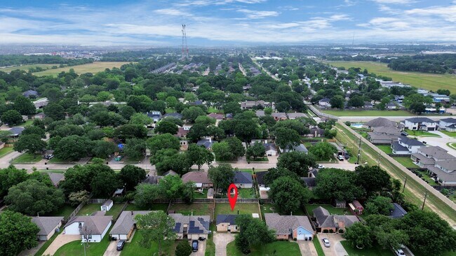 Photo - 2614 Village Cir Dr