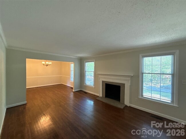 Photo - 5710 Charing Pl