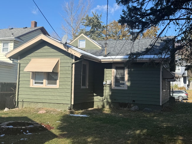 Photo - 621 Florence Ave