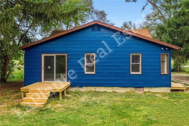 Photo - 9155 Maumee Western Rd