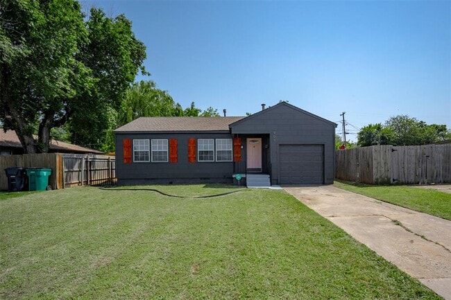 Building Photo - 906 NW 46th St