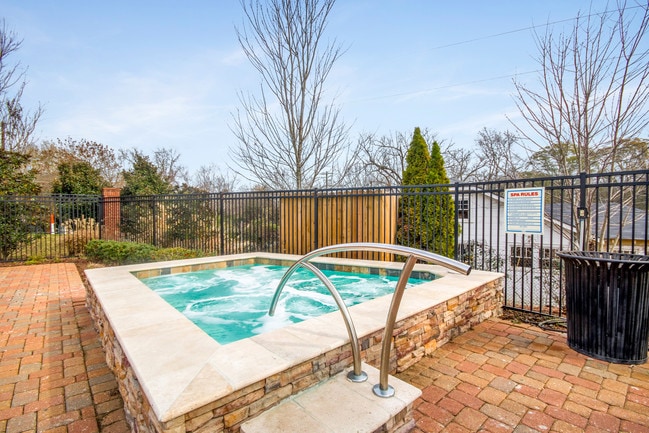 Photo - Yugo Starkville Campus Common