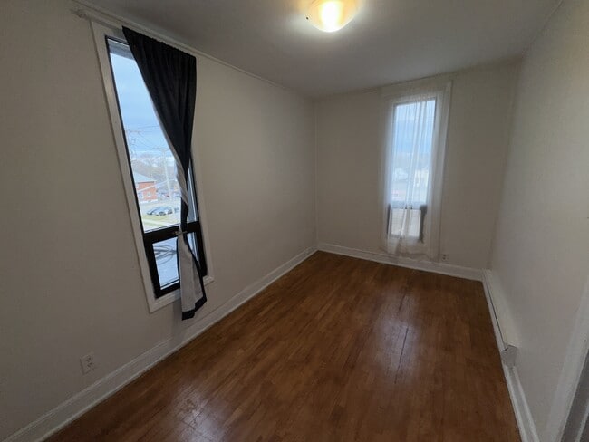 Photo - 400 Lutz St Unit 3