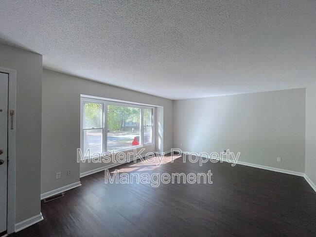 Photo - 3002 Appling Way