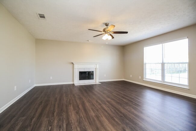 Photo - 2215 New Port Dr