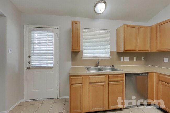Photo - 1403 Glens Ferry Ln