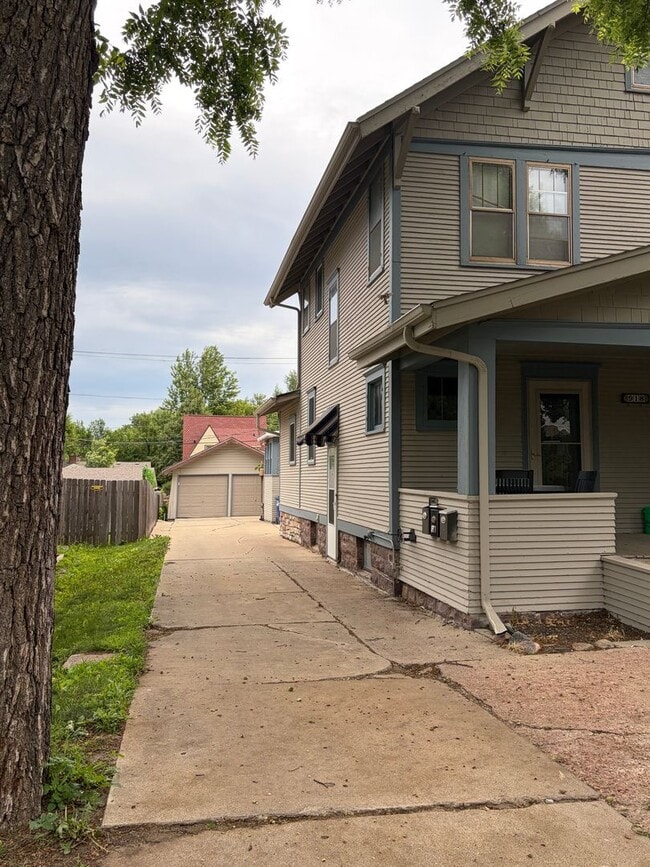 Photo - 918 S 1st Ave Unit 918 S 1st Apt B