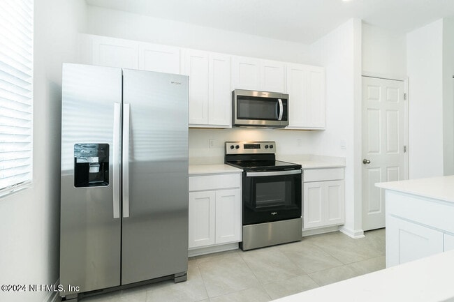 Photo - 215 Elmhurst Ln